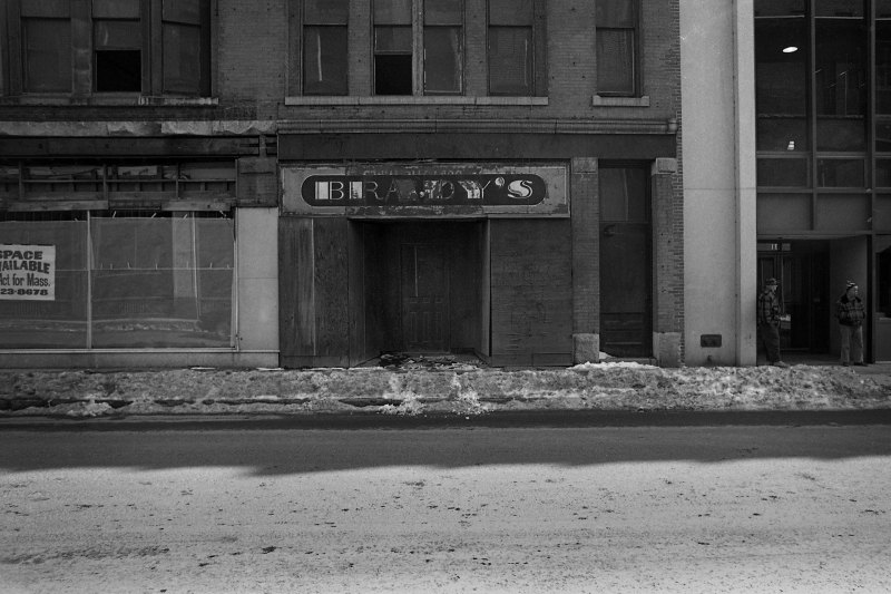 BradysLowellPrescottSt_1979_LOW_051