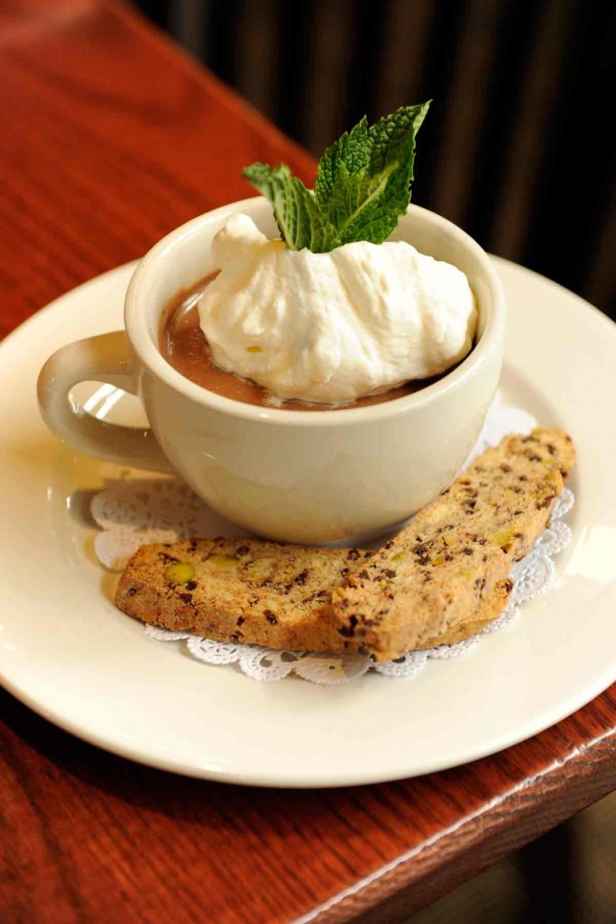 Mocha Latte’ and Biscotti